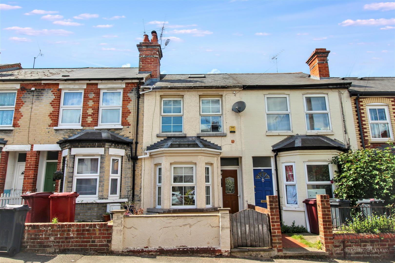 3 bed property in Shaftesbury Road, Reading